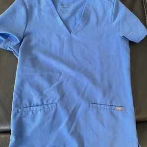 Three Pocket Scrub Top